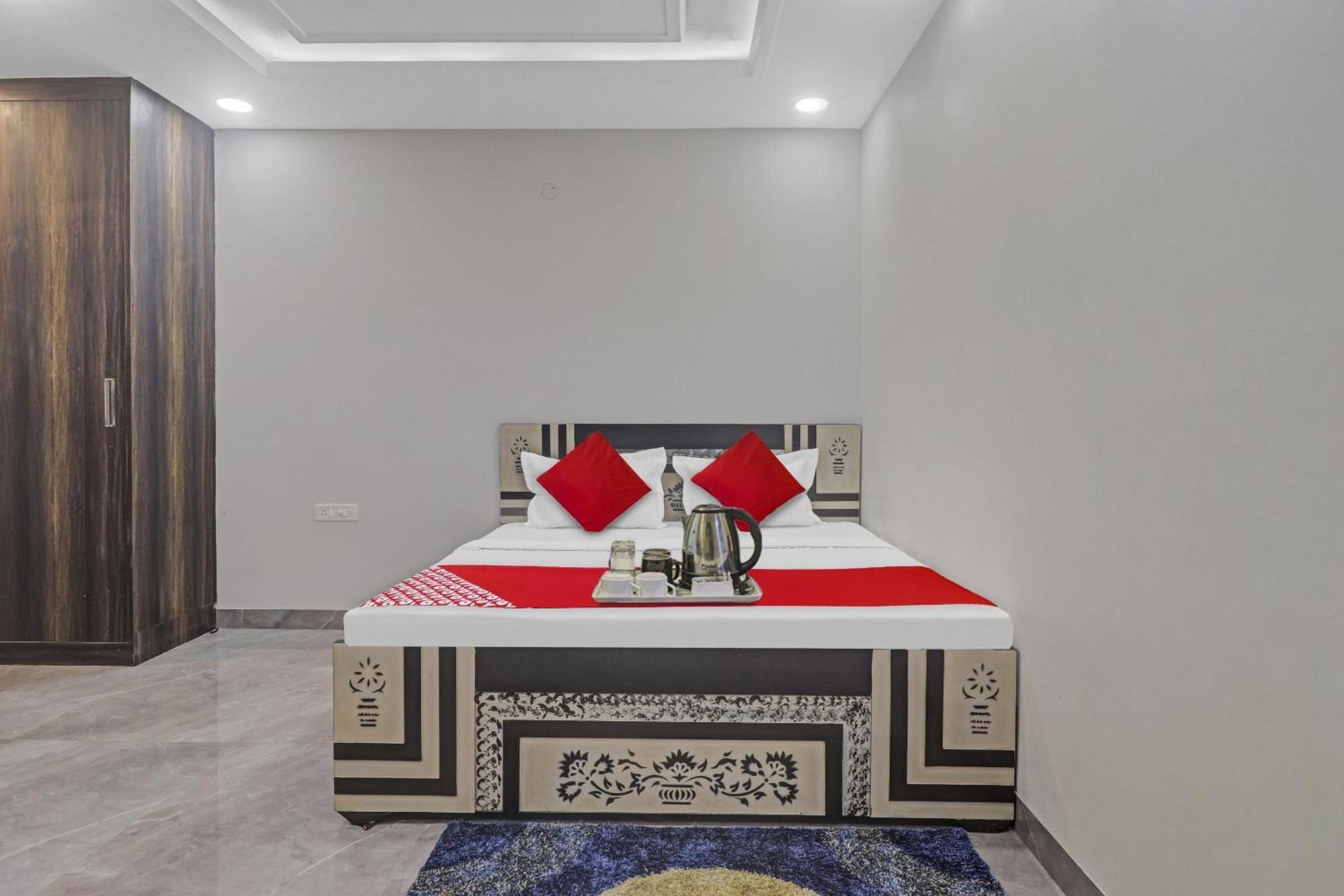 Hotel O Amazing Guest House 뉴델리 외부 사진