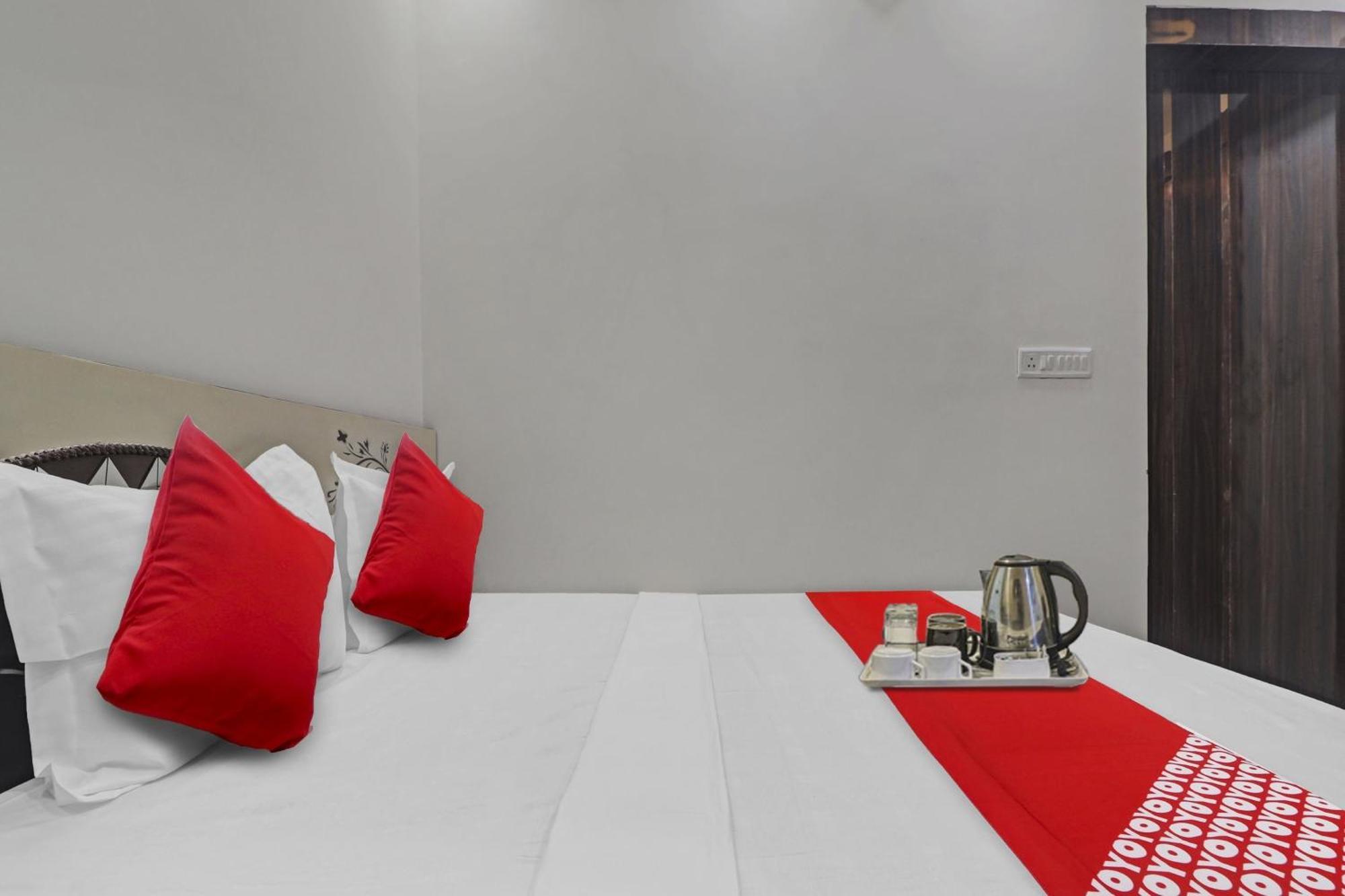 Hotel O Amazing Guest House 뉴델리 외부 사진