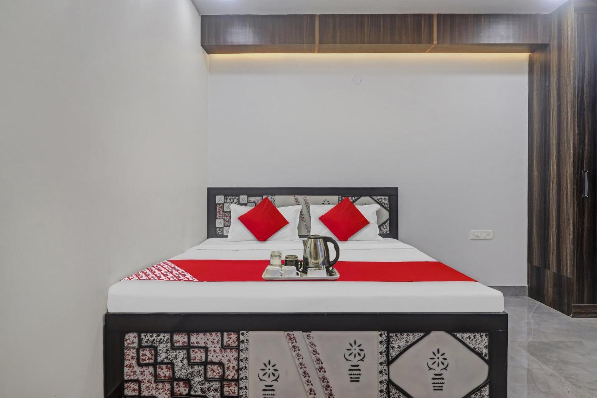 Hotel O Amazing Guest House 뉴델리 외부 사진