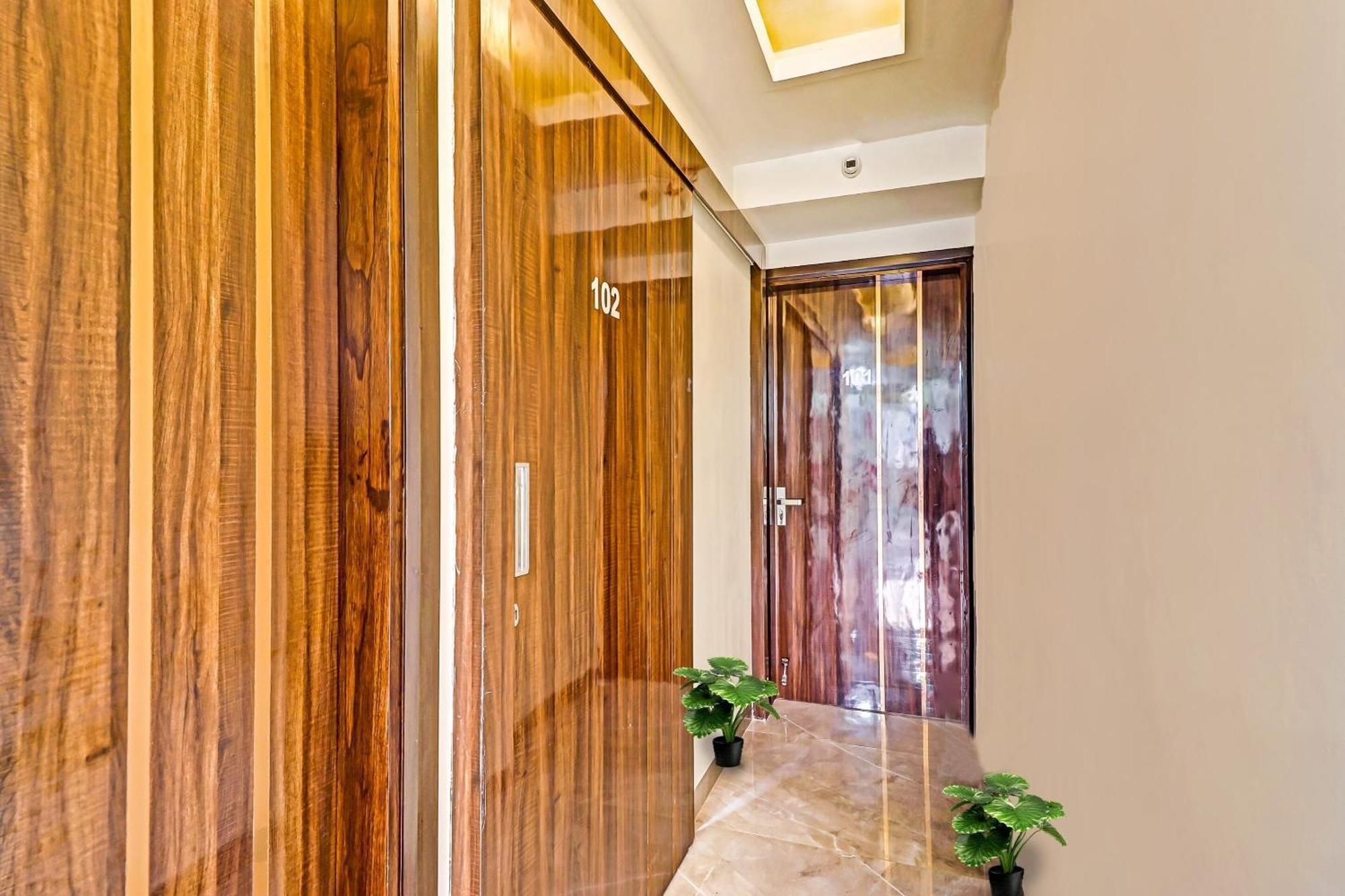 Hotel O Amazing Guest House 뉴델리 외부 사진
